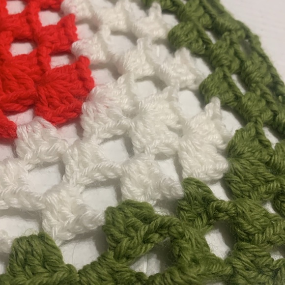 Vintage Hand Crochet Throw / Afghan appox. 60 x 40 in Red Green White - Picture 5 of 6